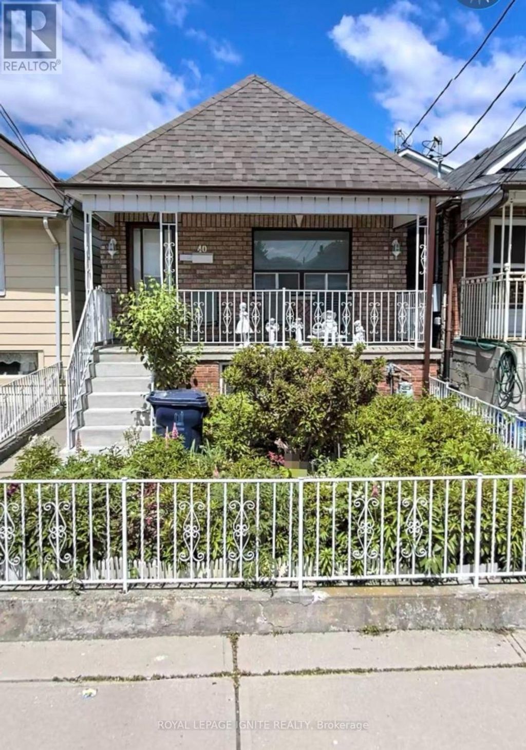 40 Avon Avenue, Toronto (rockcliffe-Smythe)
