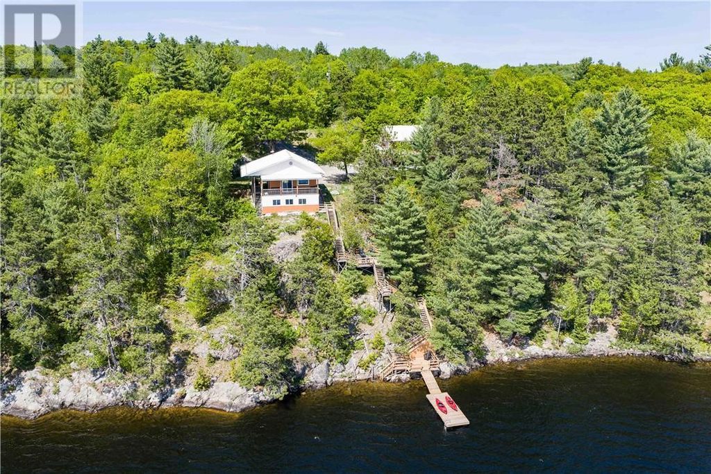 475 Waterfalls Road, Walford