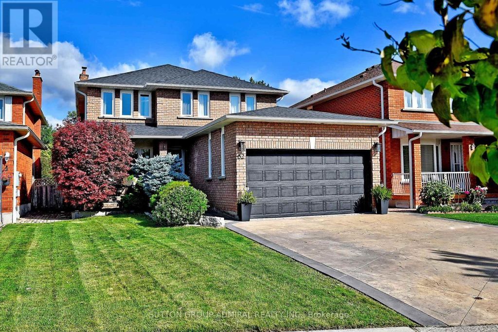 62 Castlehill Road, Vaughan (maple)