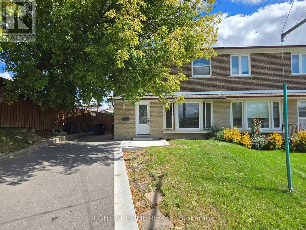 13 Faulkner Crescent, Toronto (humbermede)