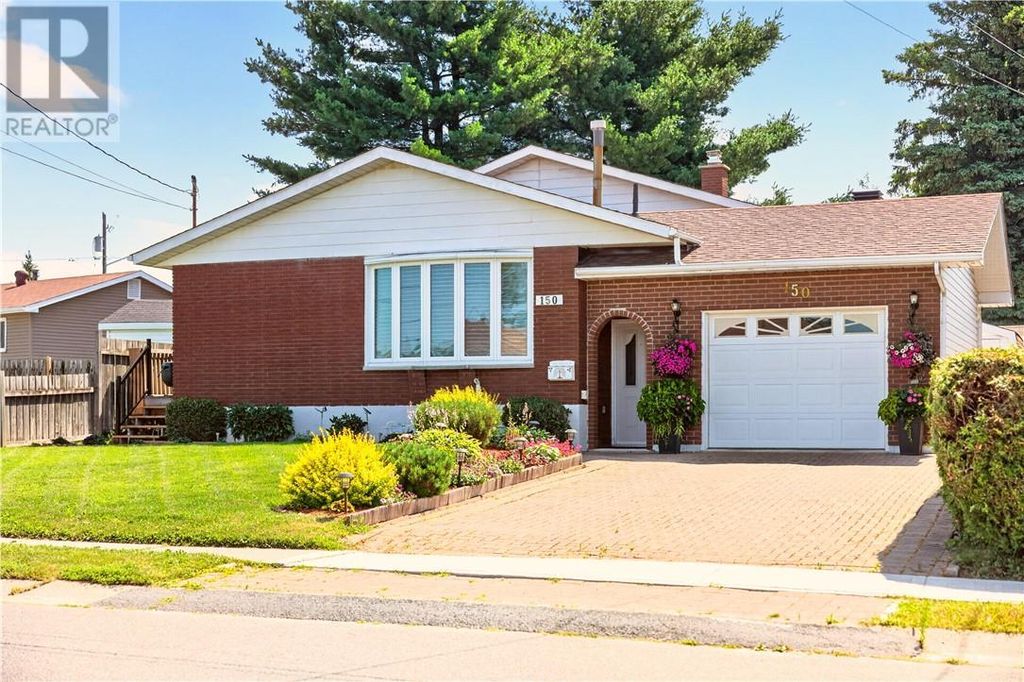 150 Newton Crescent, Garson