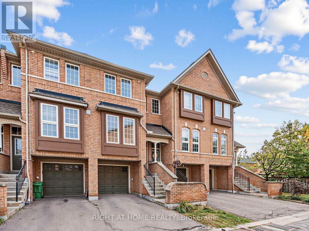 46 - 50 Strathaven Drive, Mississauga (hurontario)