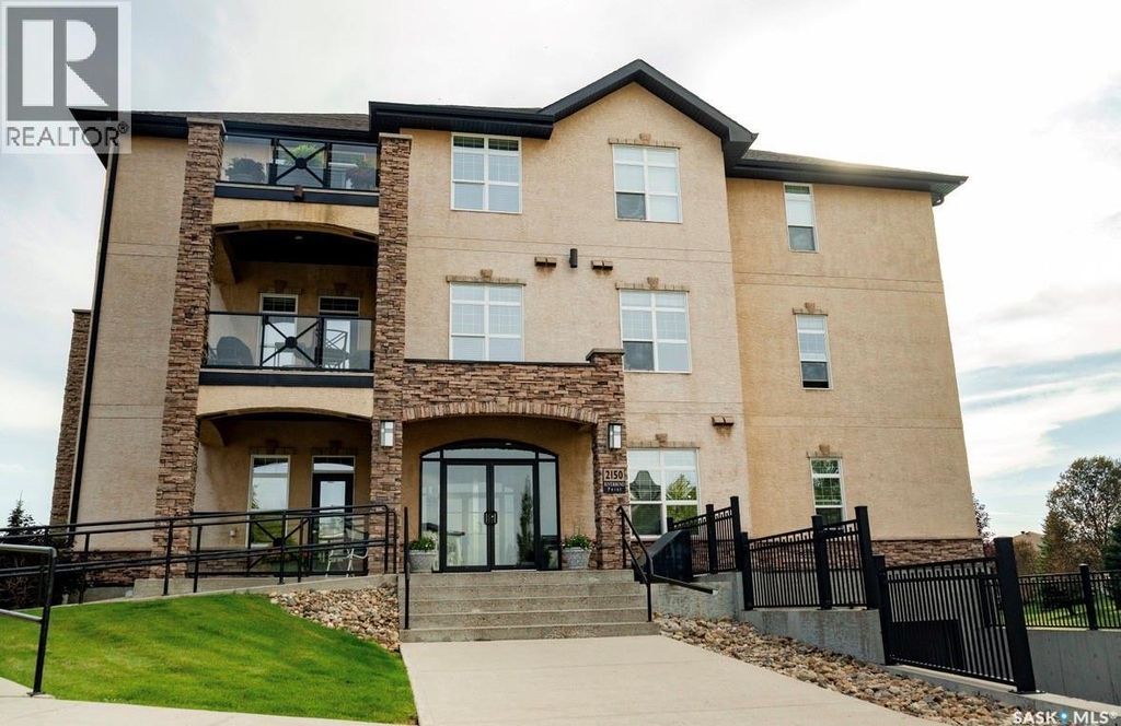 211 2150 Heseltine Road, Regina