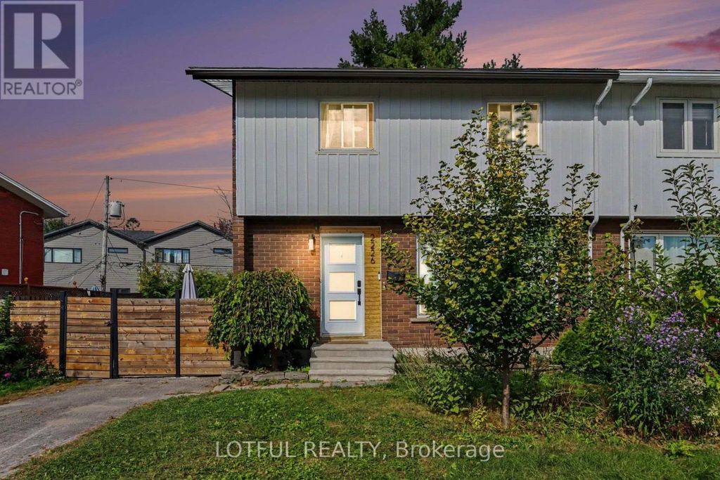 2226 Saunderson Drive, Ottawa