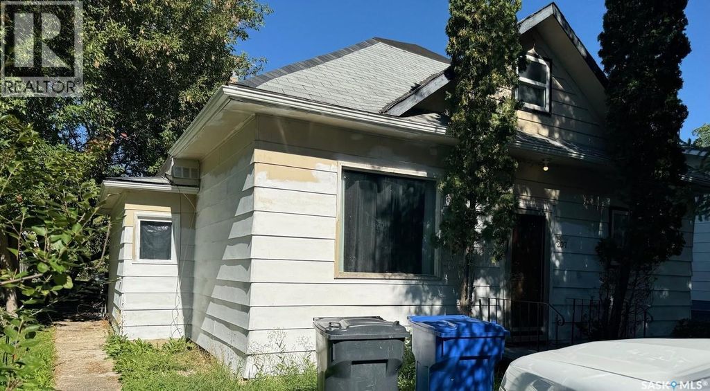 207 Miles Street, Kamsack