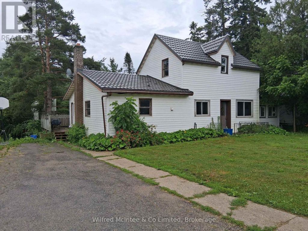 1240 Bruce 1 Road, Huron-Kinloss