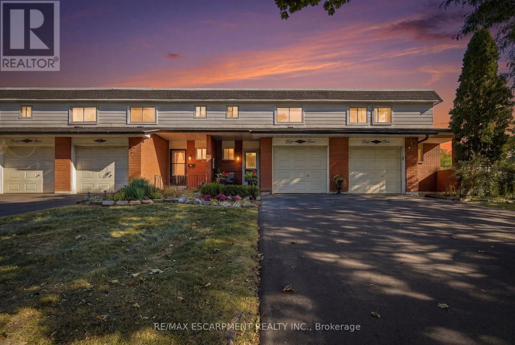 53 Bryna Avenue S, Hamilton (greeningdon)