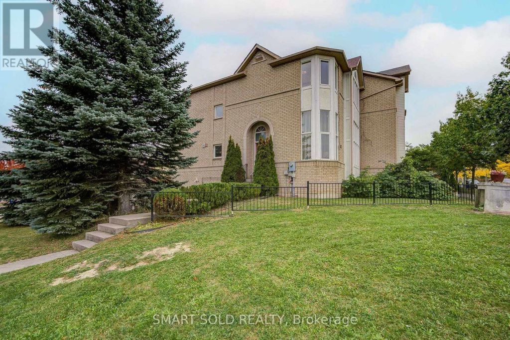 247 Shirley Drive, Richmond Hill (rouge Woods)