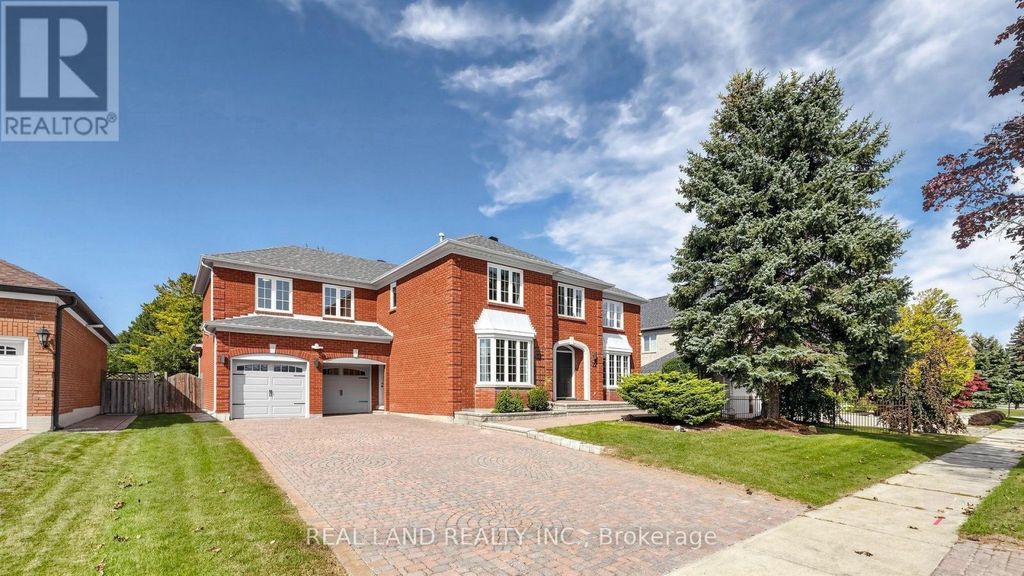 22 Ardwold Gate, Richmond Hill (bayview Hill)