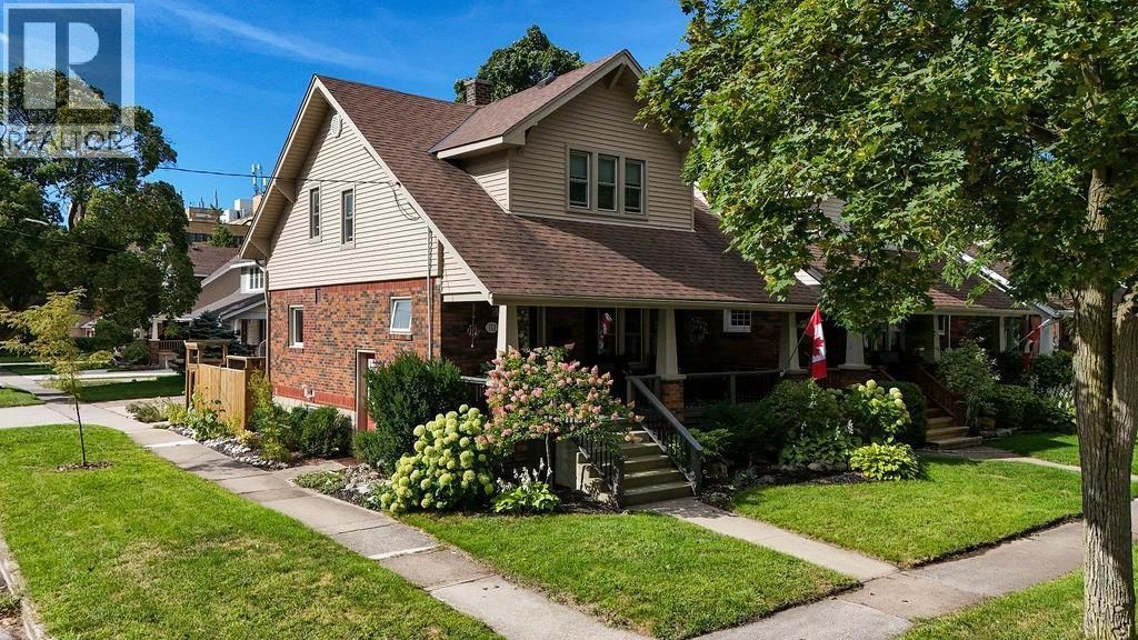 111 Lincoln Park Avenue, Sarnia