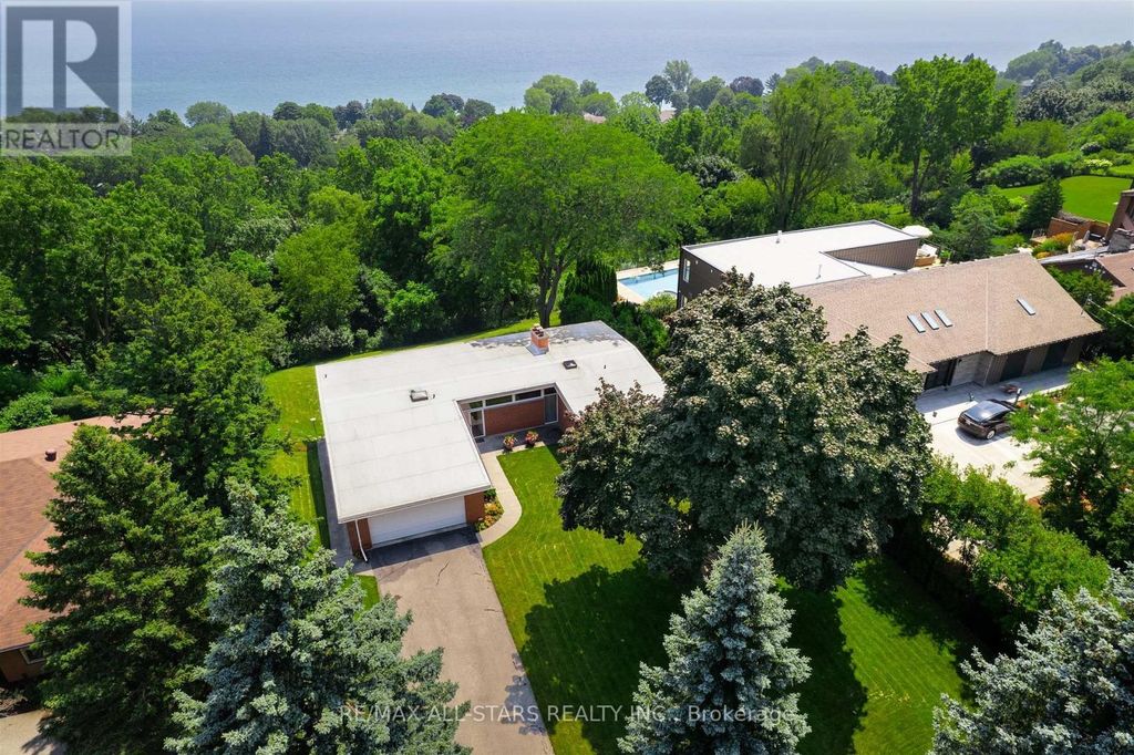 59 Hill Crescent, Toronto (scarborough Village)