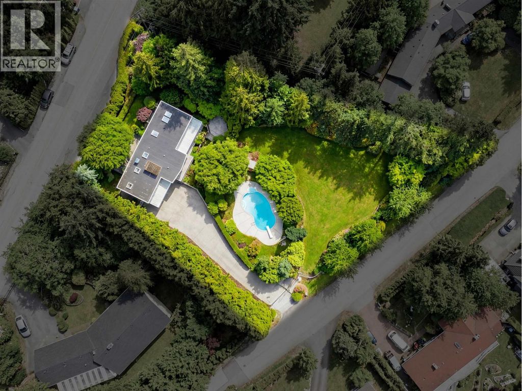 680 St. Andrews Road, West Vancouver