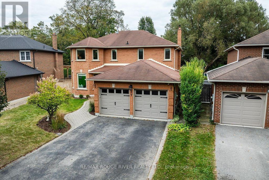 37 Wyndfield Crescent, Whitby (pringle Creek)