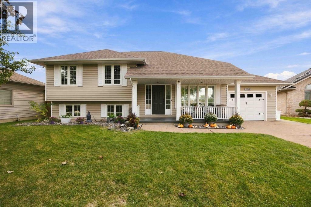608 Secretariate Drive, St Clair