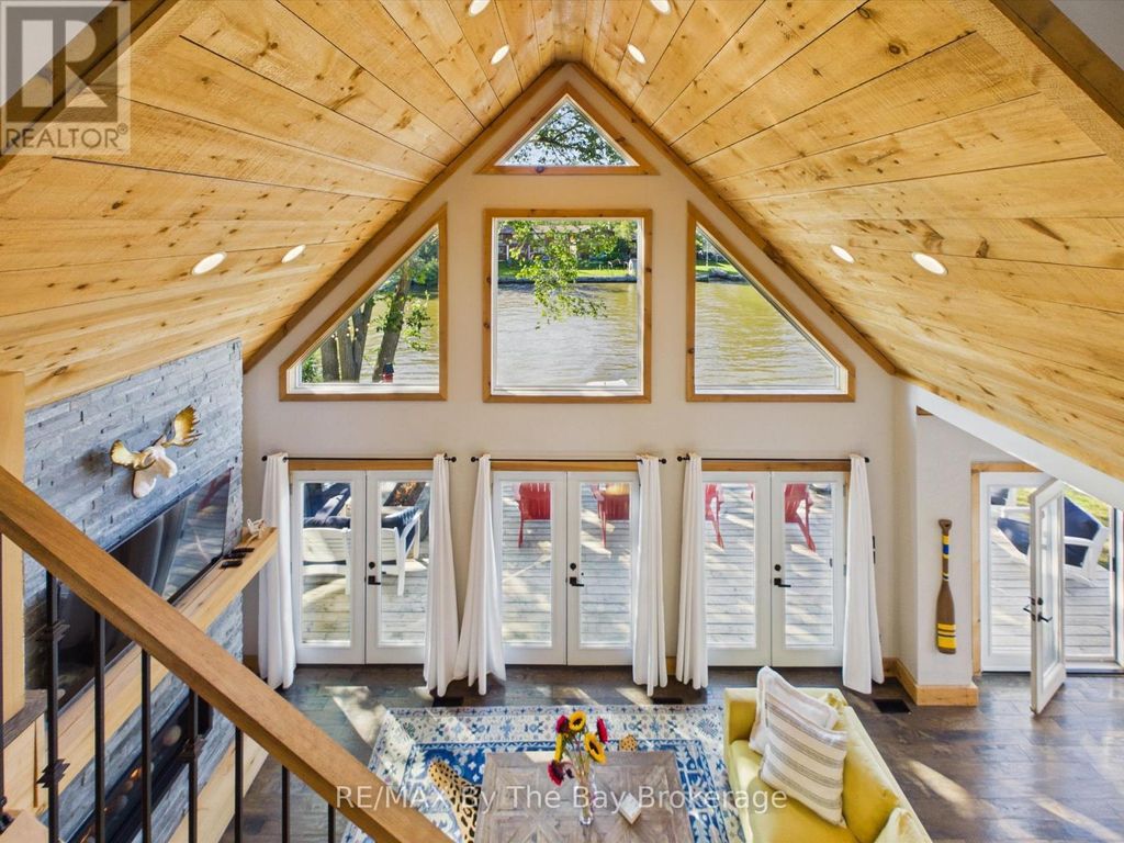 2056 River Road W, Wasaga Beach