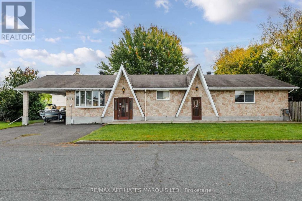 114 St George Street W, North Glengarry
