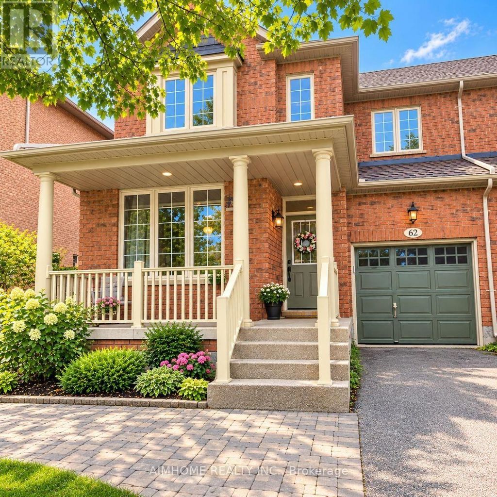 62 Lakespring Drive, Markham (cachet)