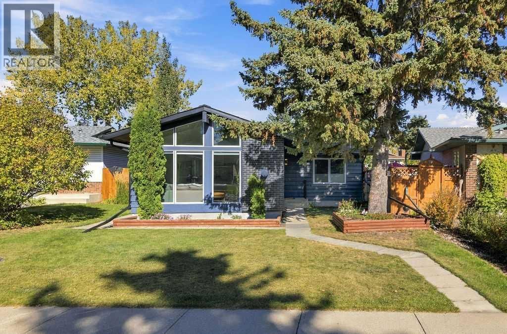 39 Midridge Close Se, Calgary