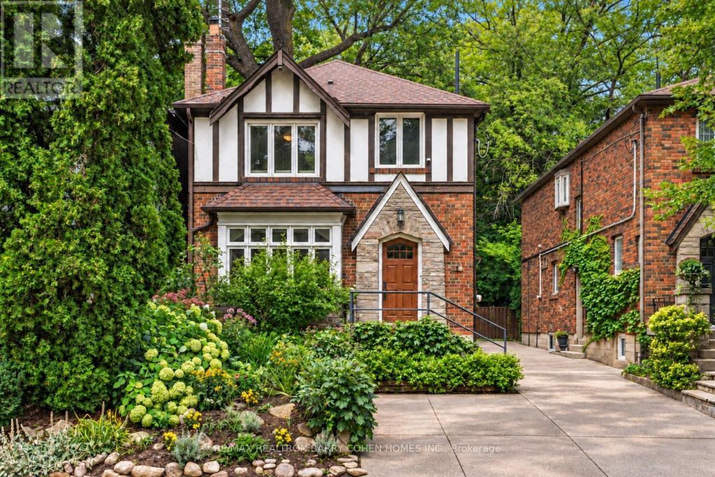 6 Nina Street, Toronto (casa Loma)