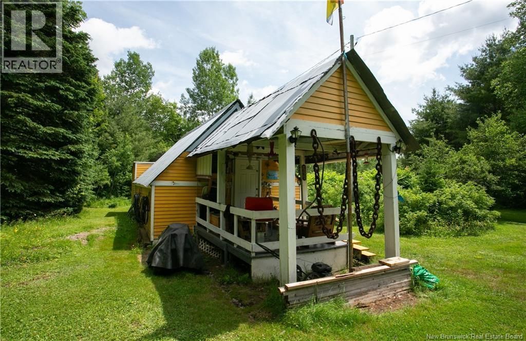 200 Cross Creek Road, Nashwaak Bridge