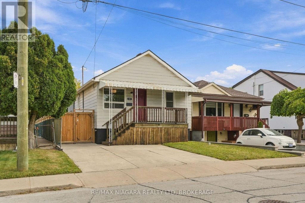 422 Brunswick Street, Hamilton (mcquesten)