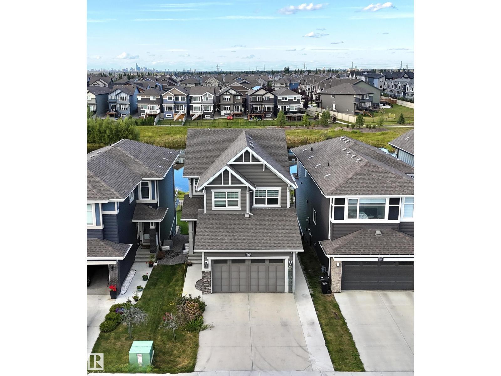 1583 Plum Circle Ci Sw, Edmonton