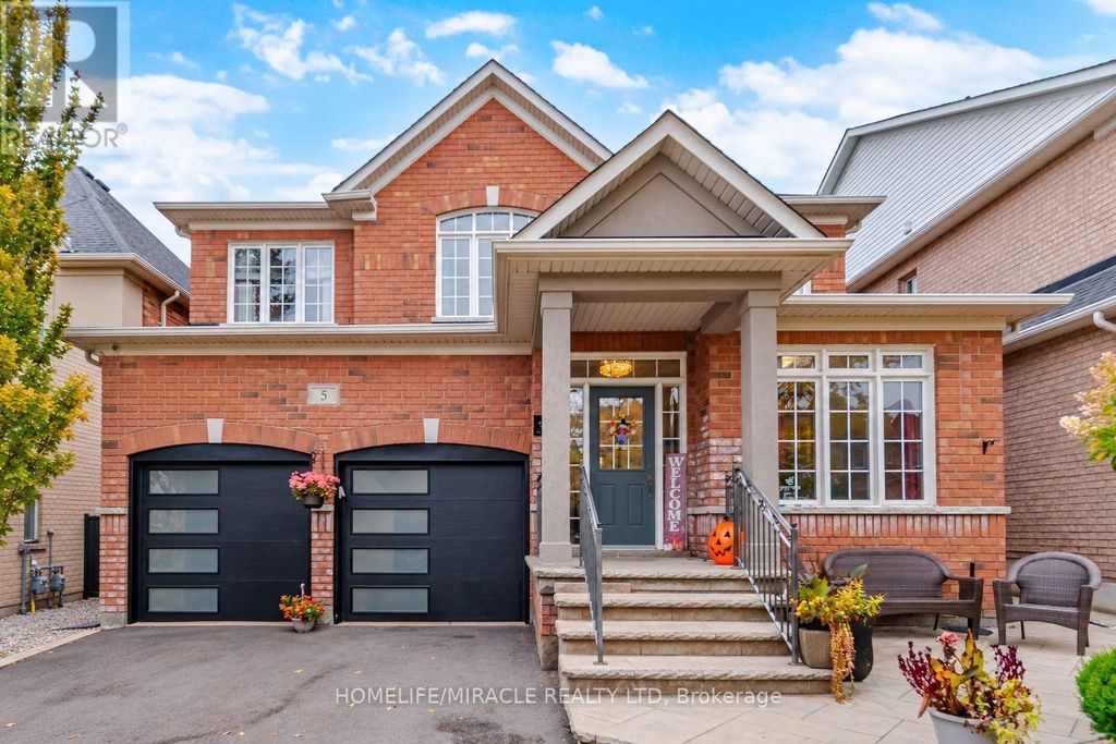 5 Billancourt Crescent, Brampton (vales Of Castlemore North)