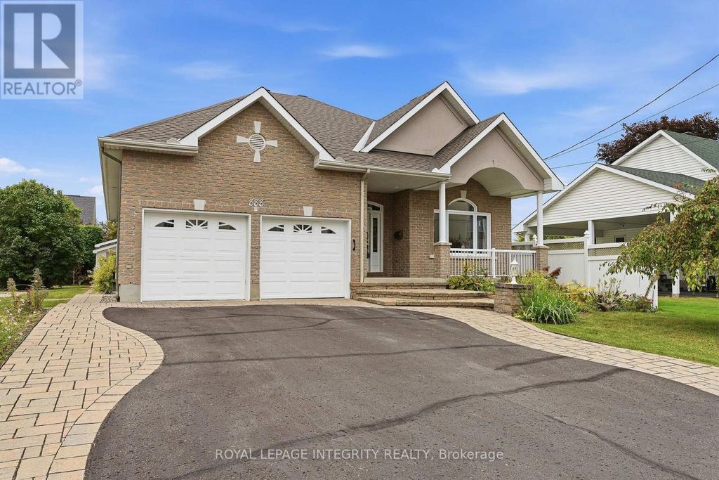888 Hiawatha Park Road, Ottawa
