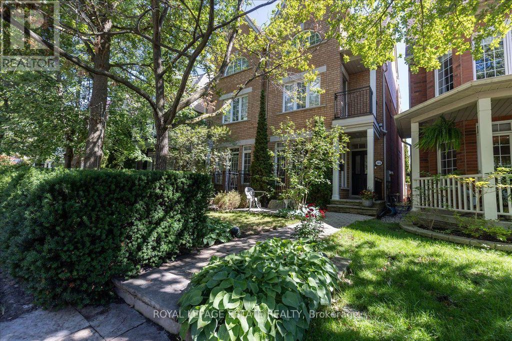 145 Boardwalk Drive, Toronto (the Beaches)