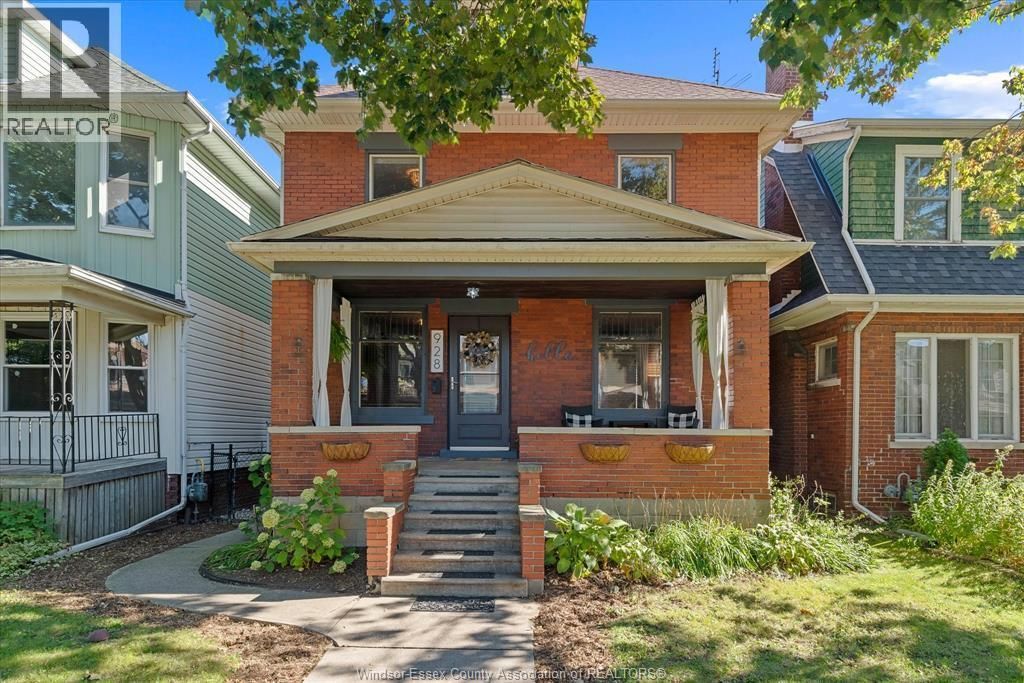 928 Windermere, Windsor