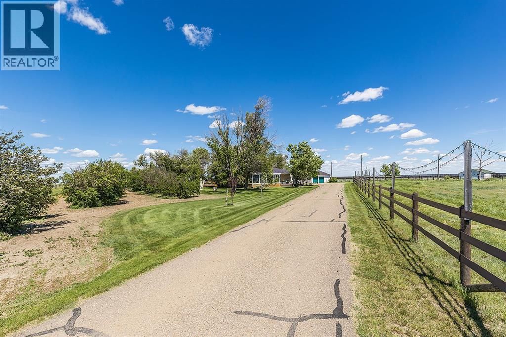 14017 Range Road 65, Rural Cypress County