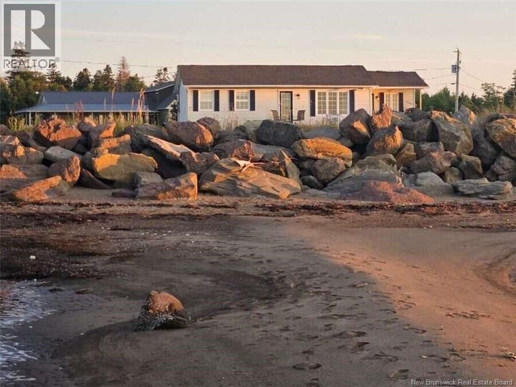 16 Spence's Beach Road, Murray Corner