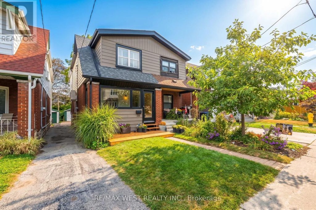 316 Monarch Park Avenue, Toronto (danforth Village-East York)