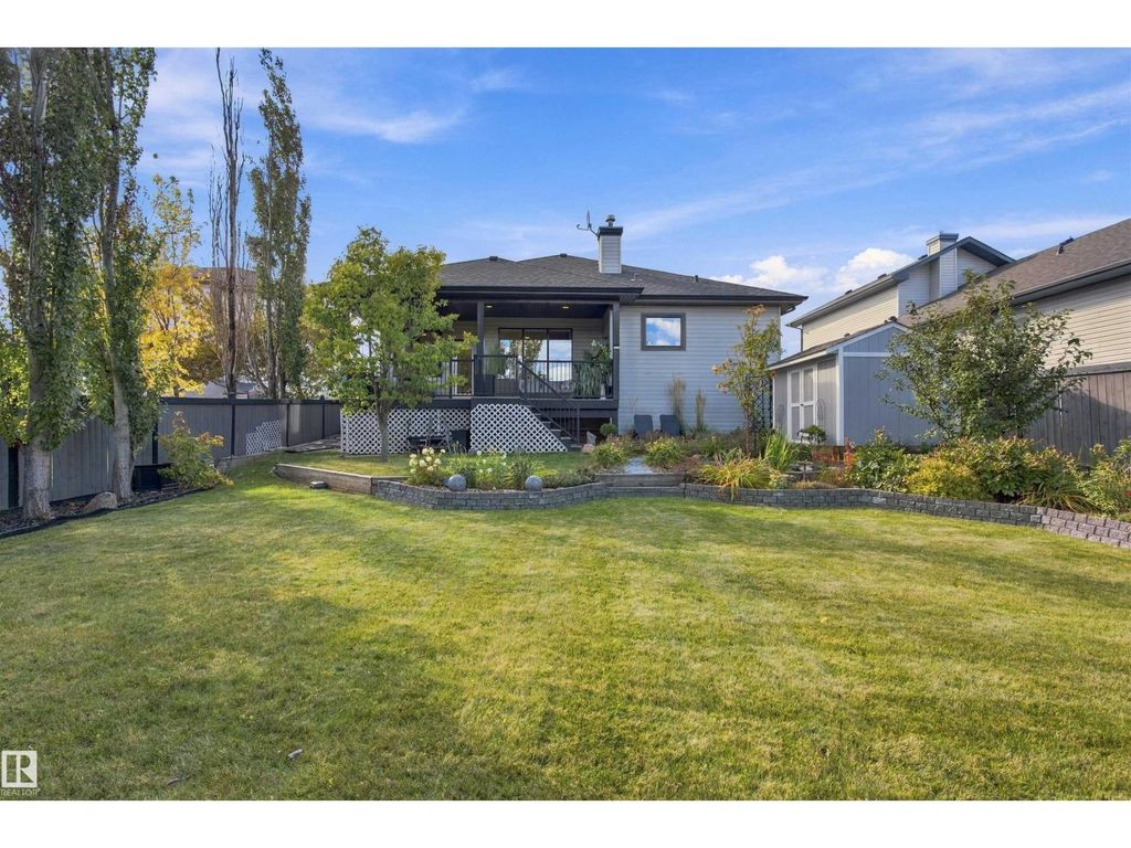 3611 61 St, Beaumont