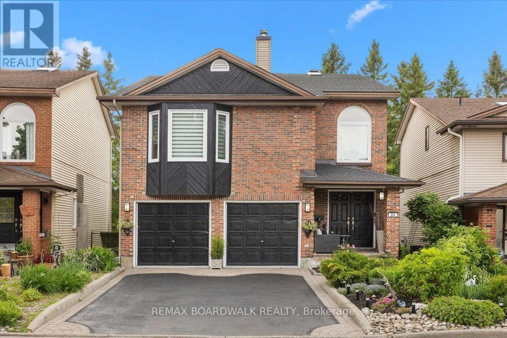 24 Hackett Street, Ottawa