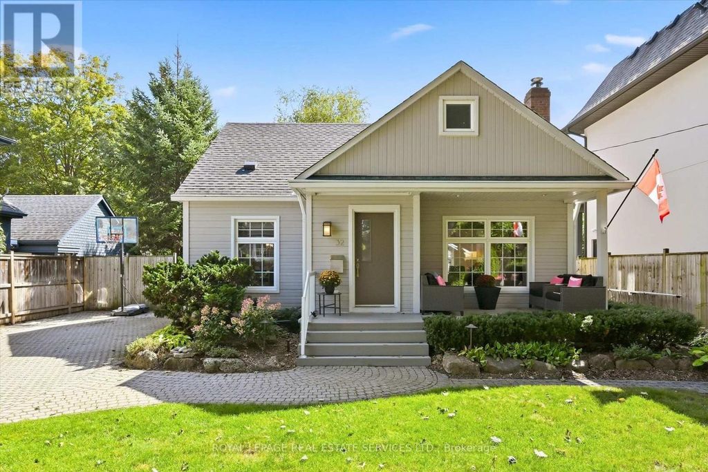 32 Anderson Street, Oakville (co Central)