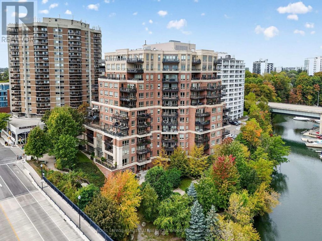 604 - 111 Forsythe Street, Oakville (co Central)