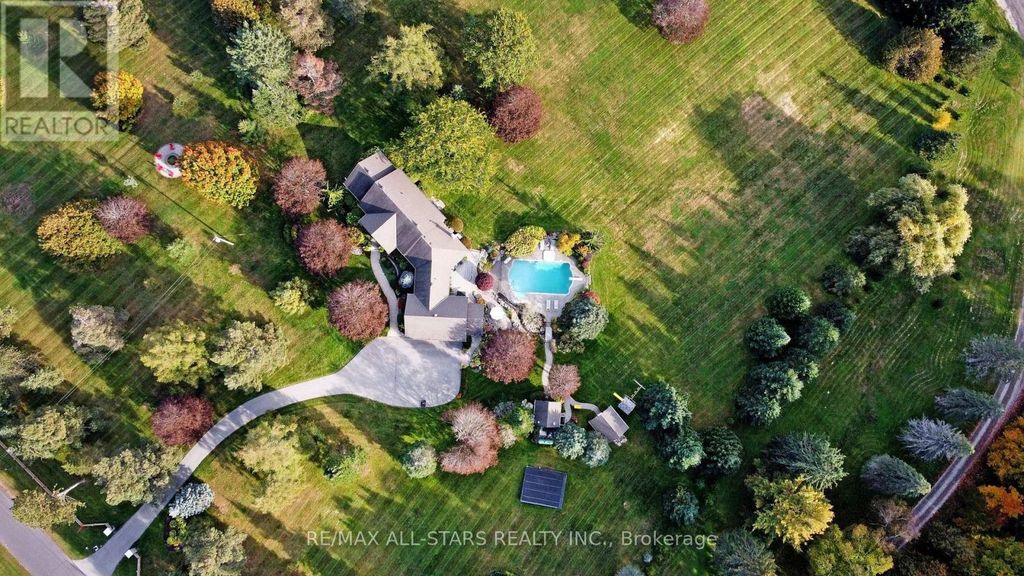 15 Lobraico Lane, Whitchurch-Stouffville