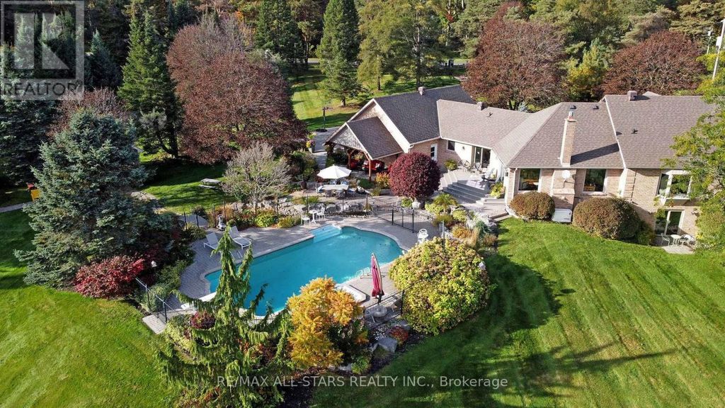 15 Lobraico Lane, Whitchurch-Stouffville