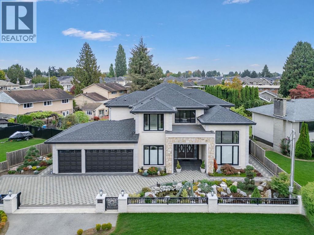 8580 Camden Crescent, Richmond