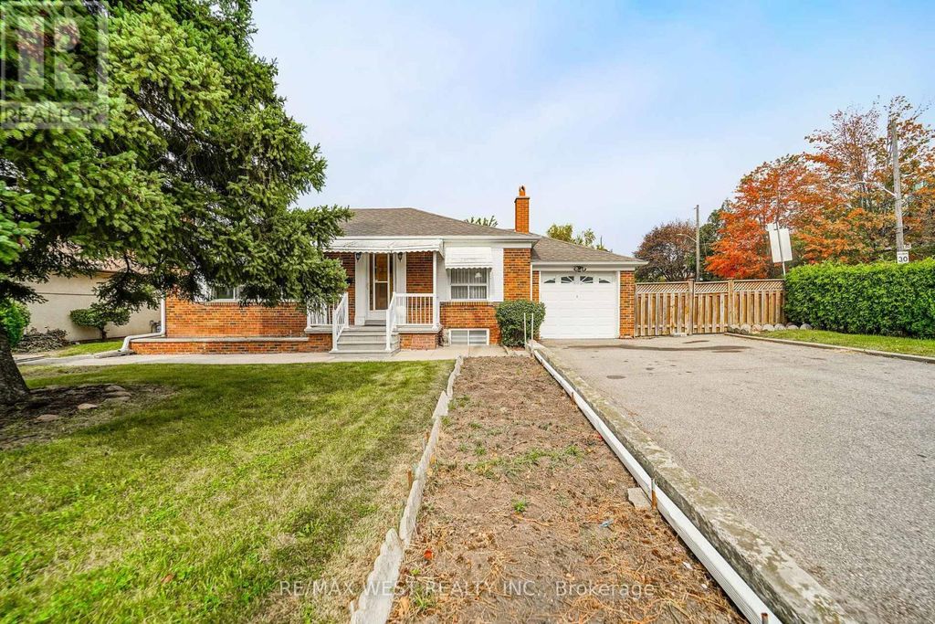 428 Maple Leaf Drive, Toronto (maple Leaf)