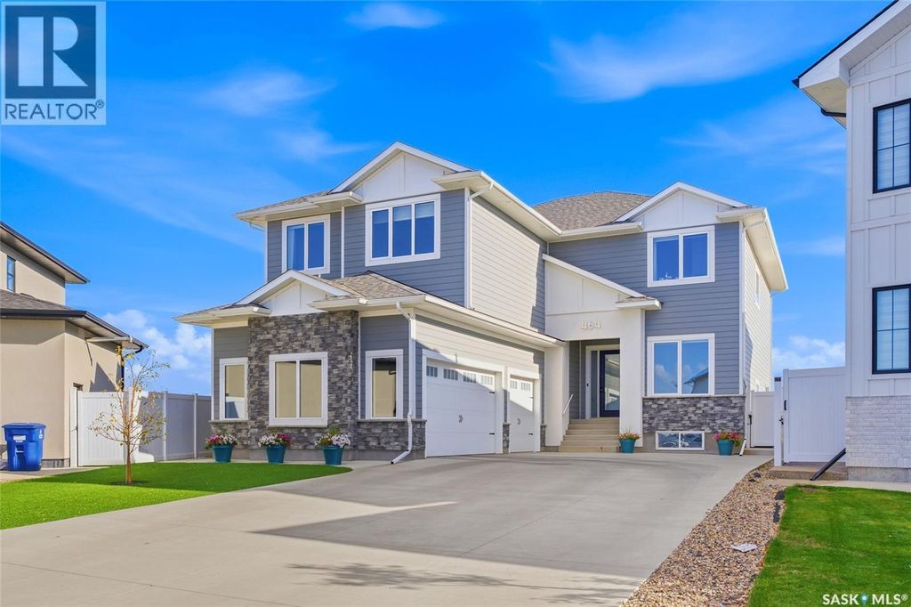 464 Woolf Bend, Saskatoon