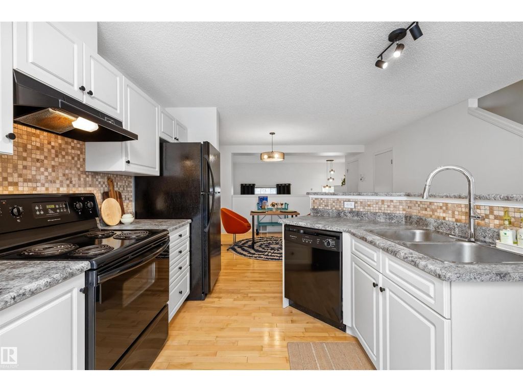 #83 8304 11 Av Sw, Edmonton