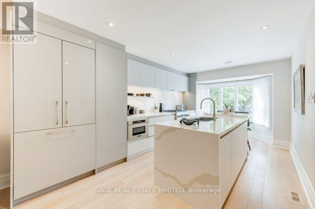 70 Heath Street E, Toronto (rosedale-Moore Park)