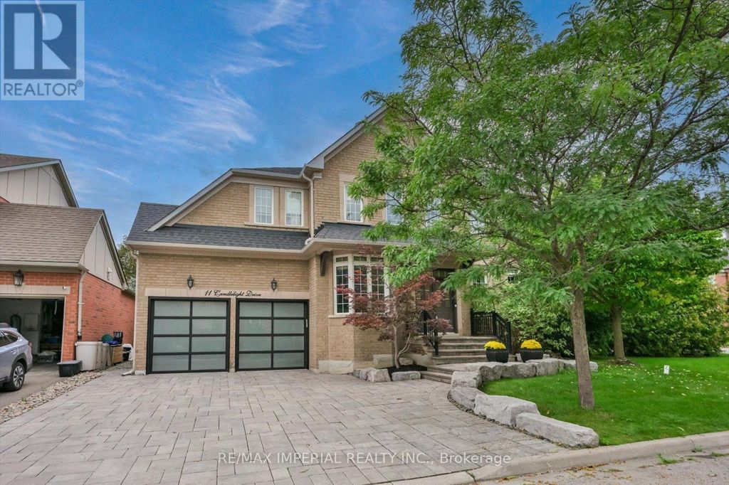 11 Candlelight Drive, Richmond Hill (jefferson)