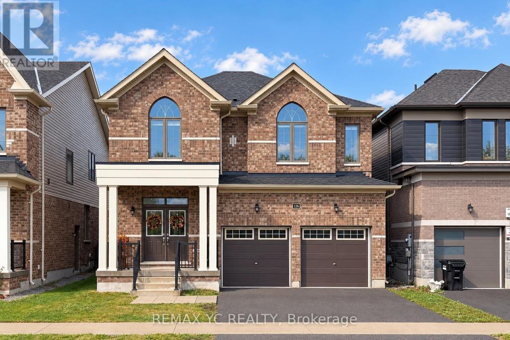 126 Durham Avenue, Barrie