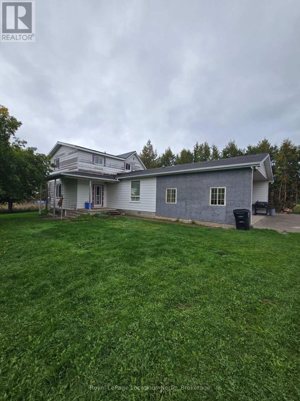 2939 92 County Road, Springwater