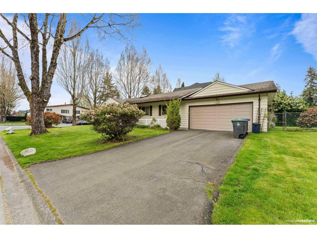 15156 93 Avenue, Surrey
