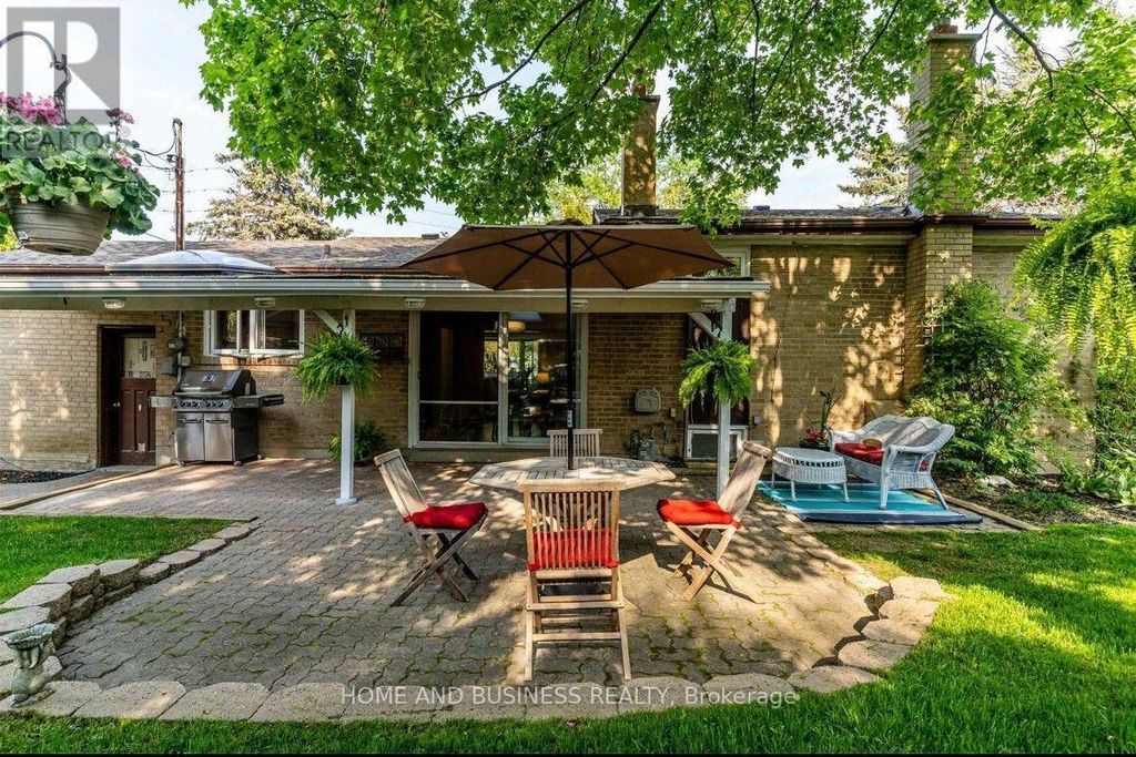 3668 The Credit Woodlands Road, Mississauga (erindale)