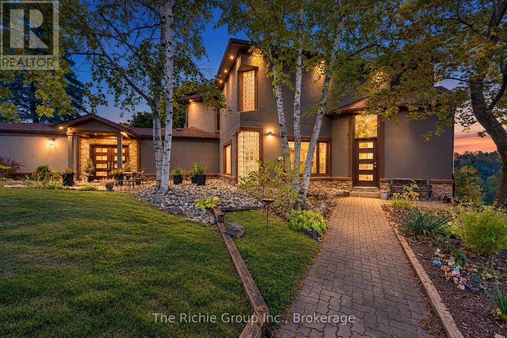 21 Bartley Drive, Caledon